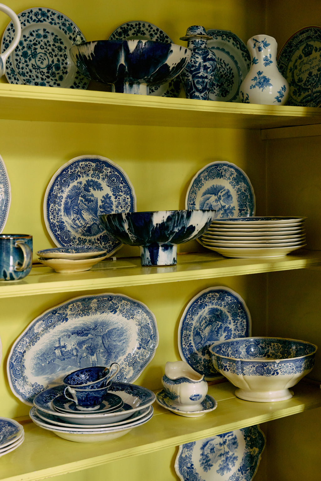 Bowl On Base Indigo