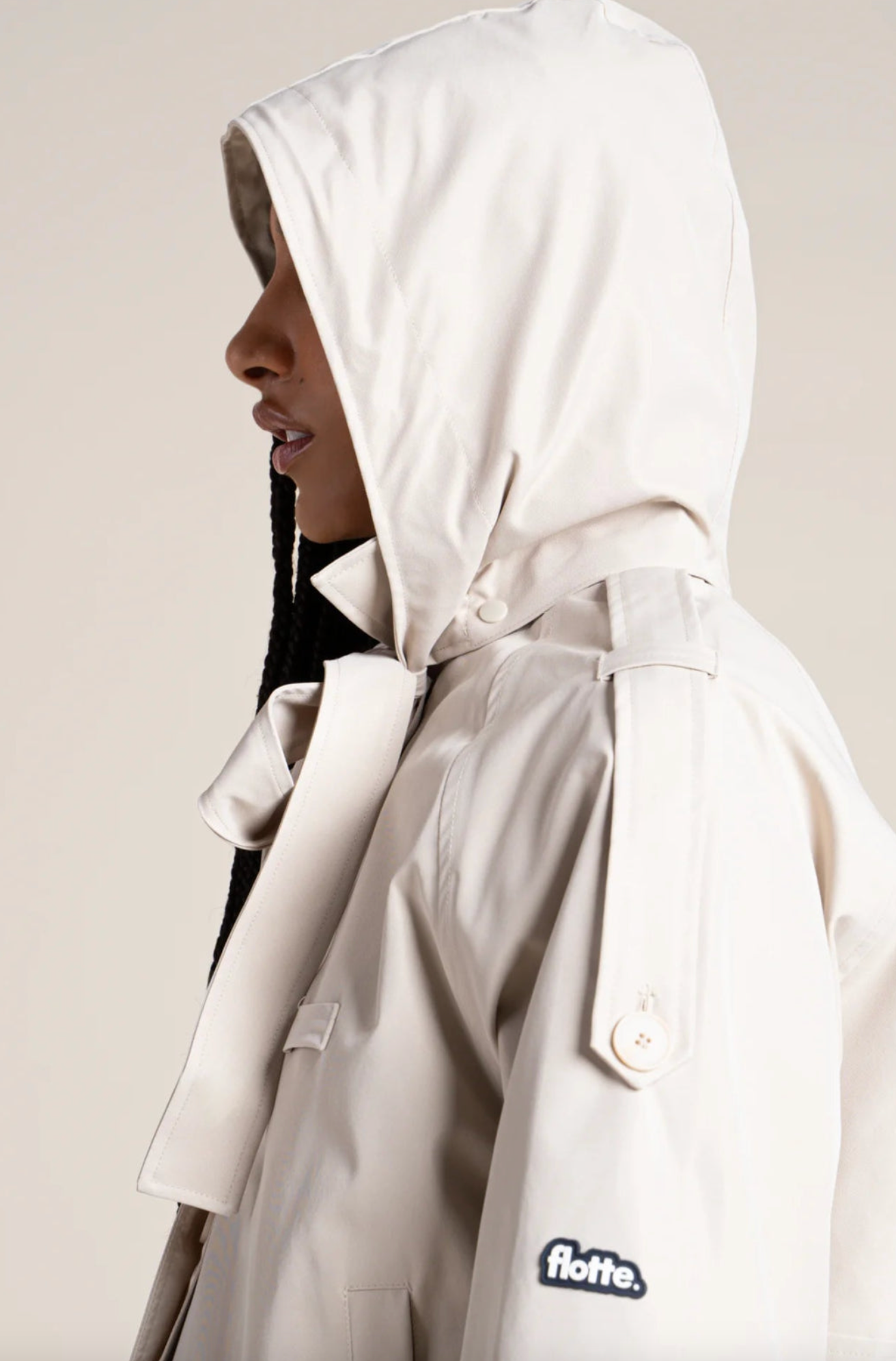 Turlerie Trenchcoat Ecru