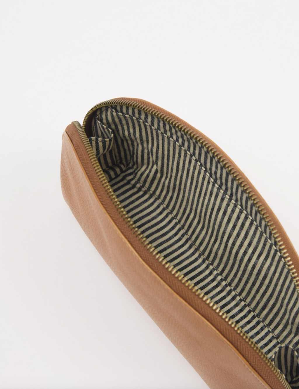 Make Up Case Wild Oak Soft Grain Leather