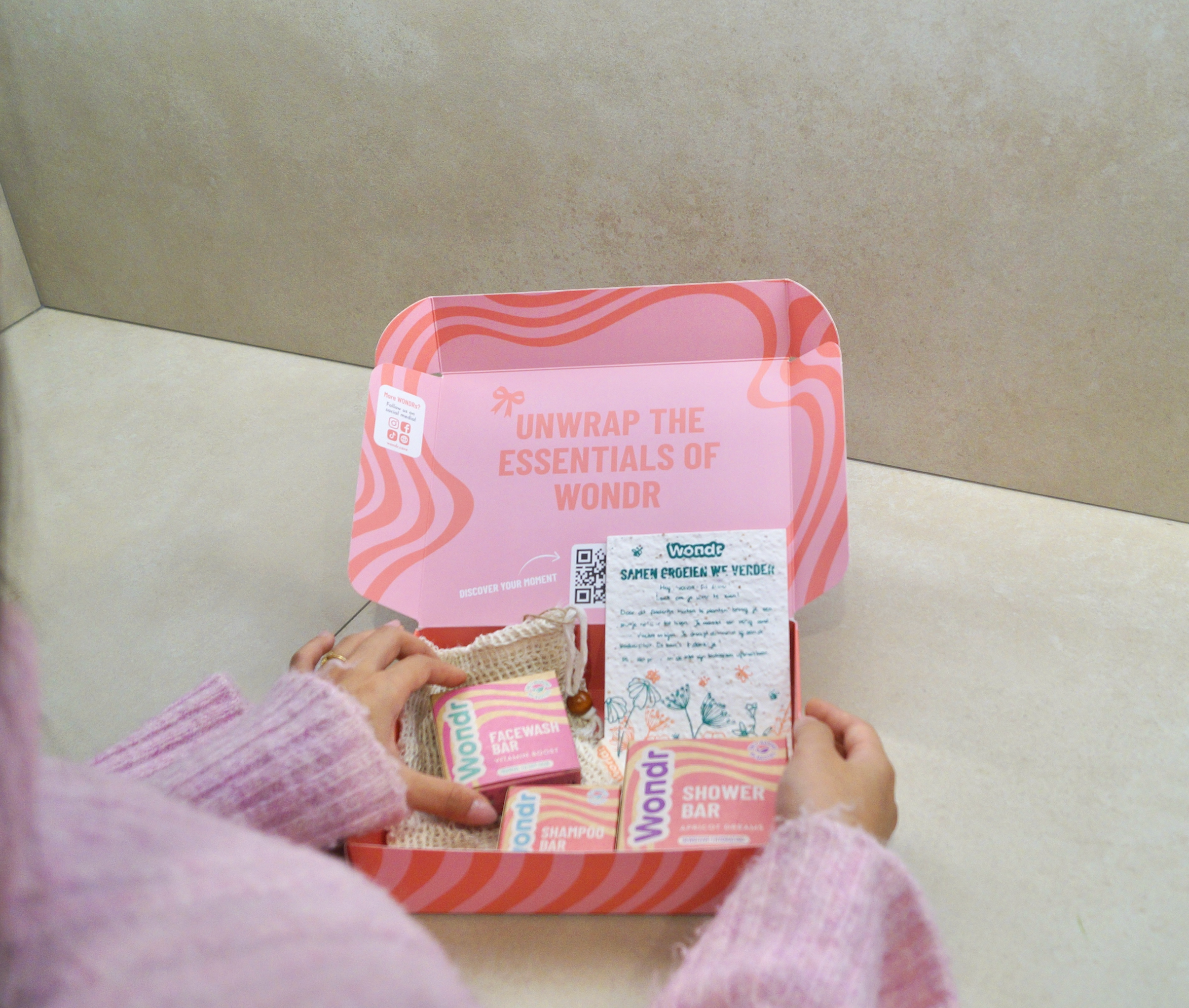 Essential Euphoria Gift Box