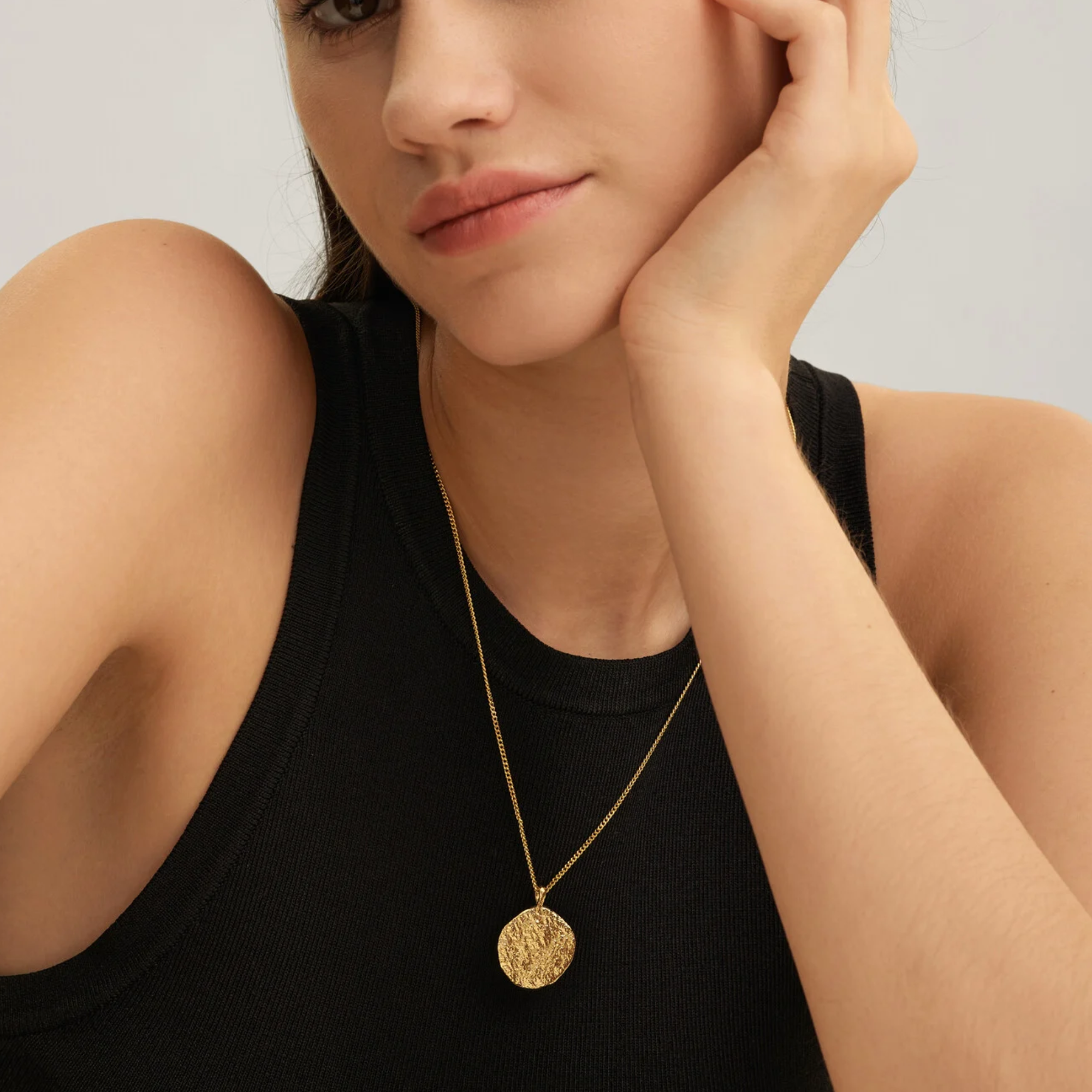 Rana Amulet Necklace Gold