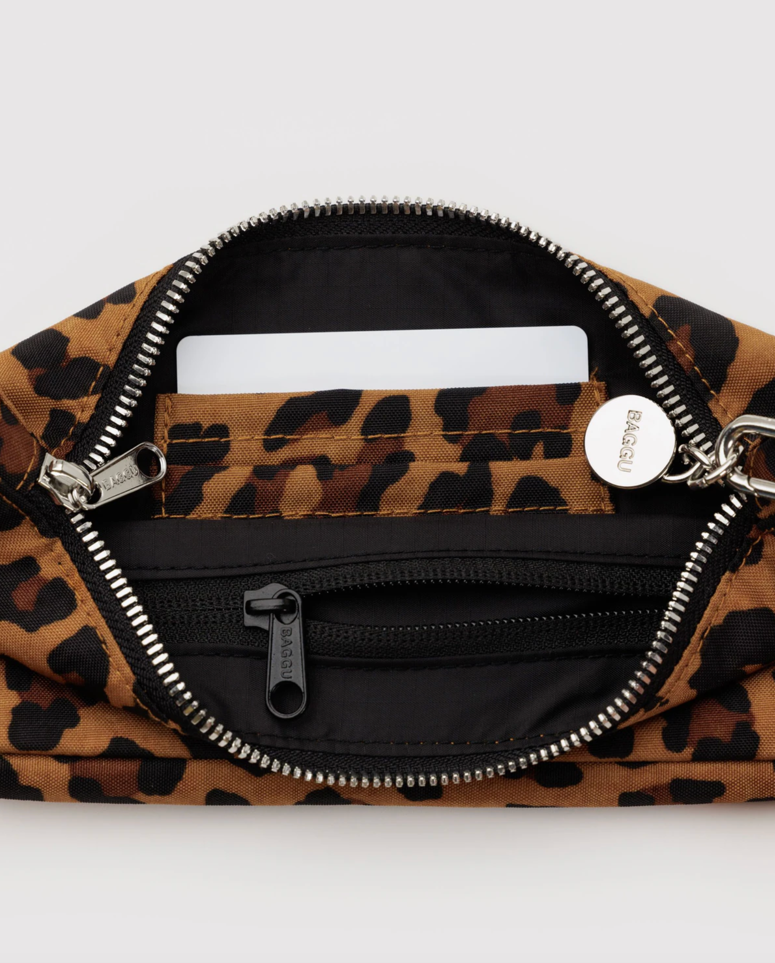 Nylon Pochette Leopard