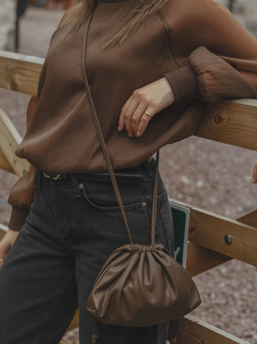 Carly Clutch Bag Brown