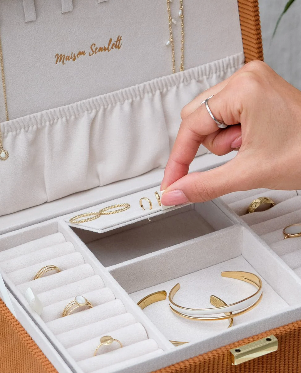 Louise Juwelendoos Camel Velours