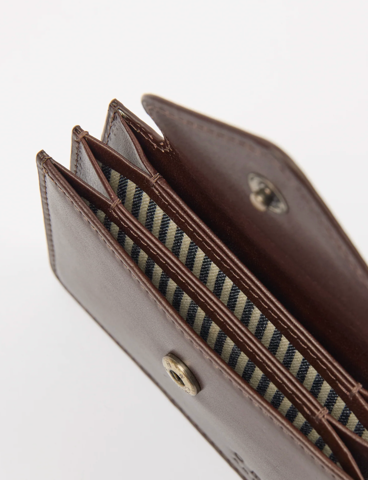 Harmonica Chocolate Classic Leather