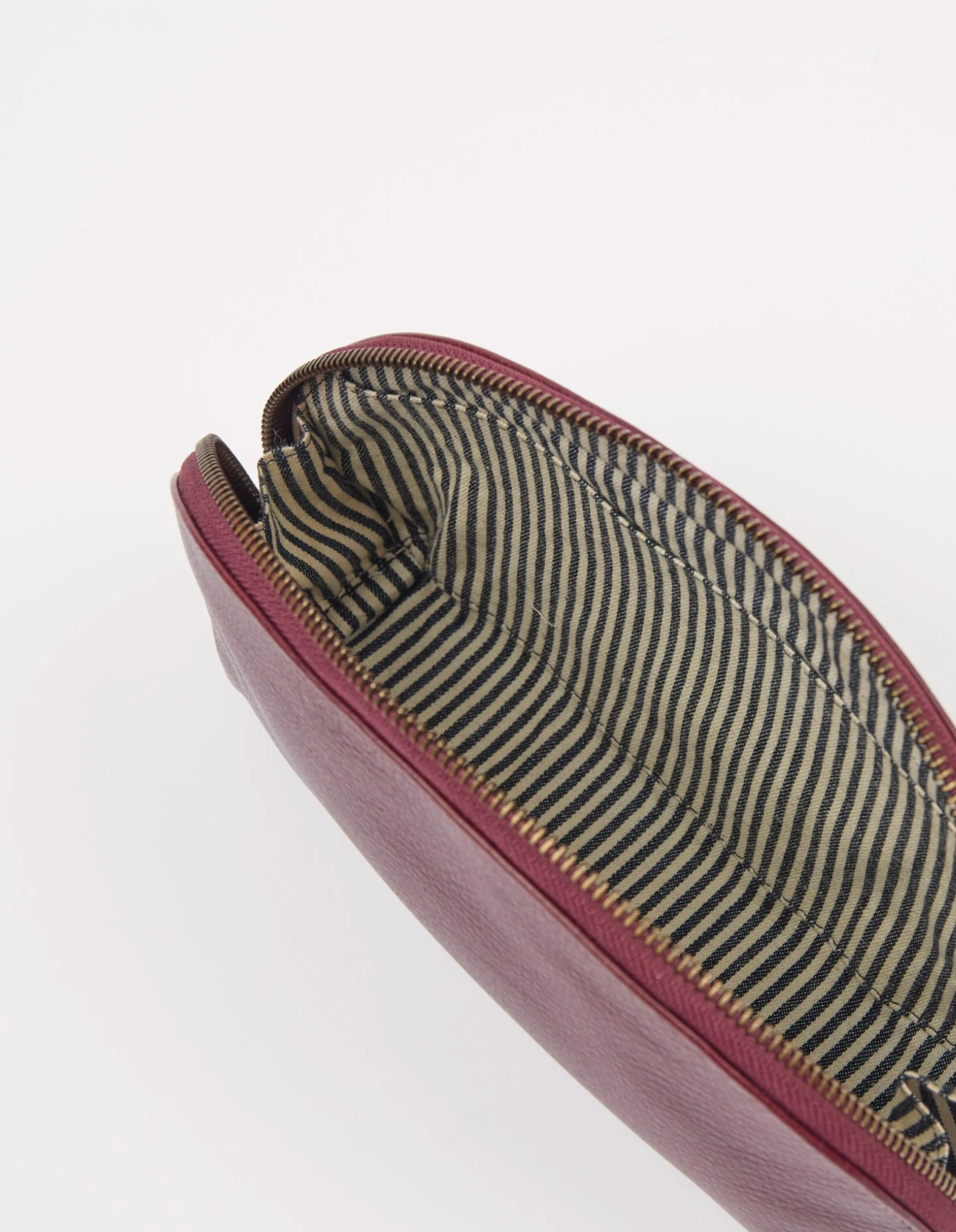 Make Up Case Dark Cherry Soft Grain Leather