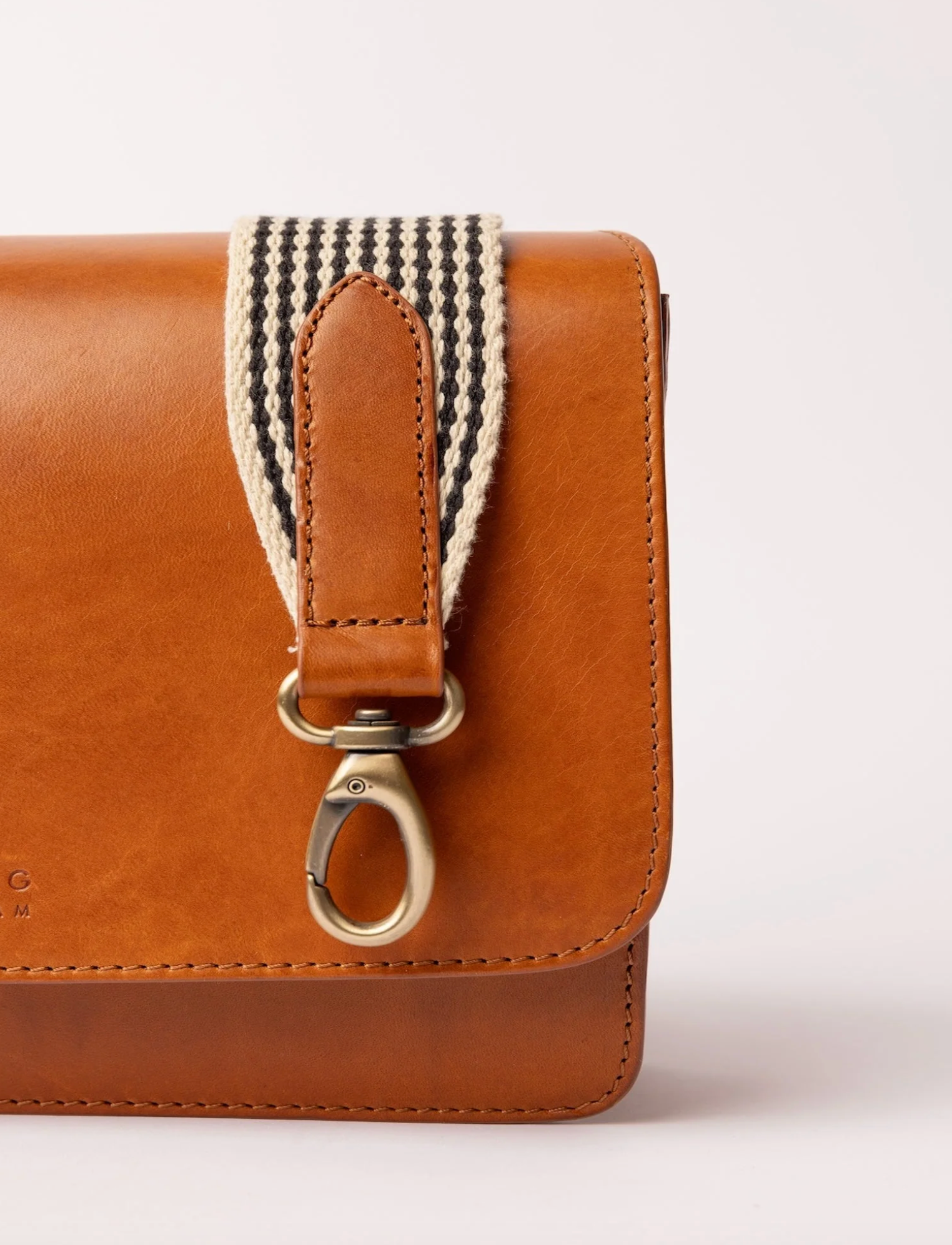 Webbing Strap Checkered Cognac