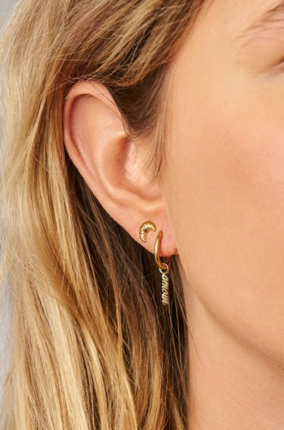 Croissant Stud Oorringen Goud