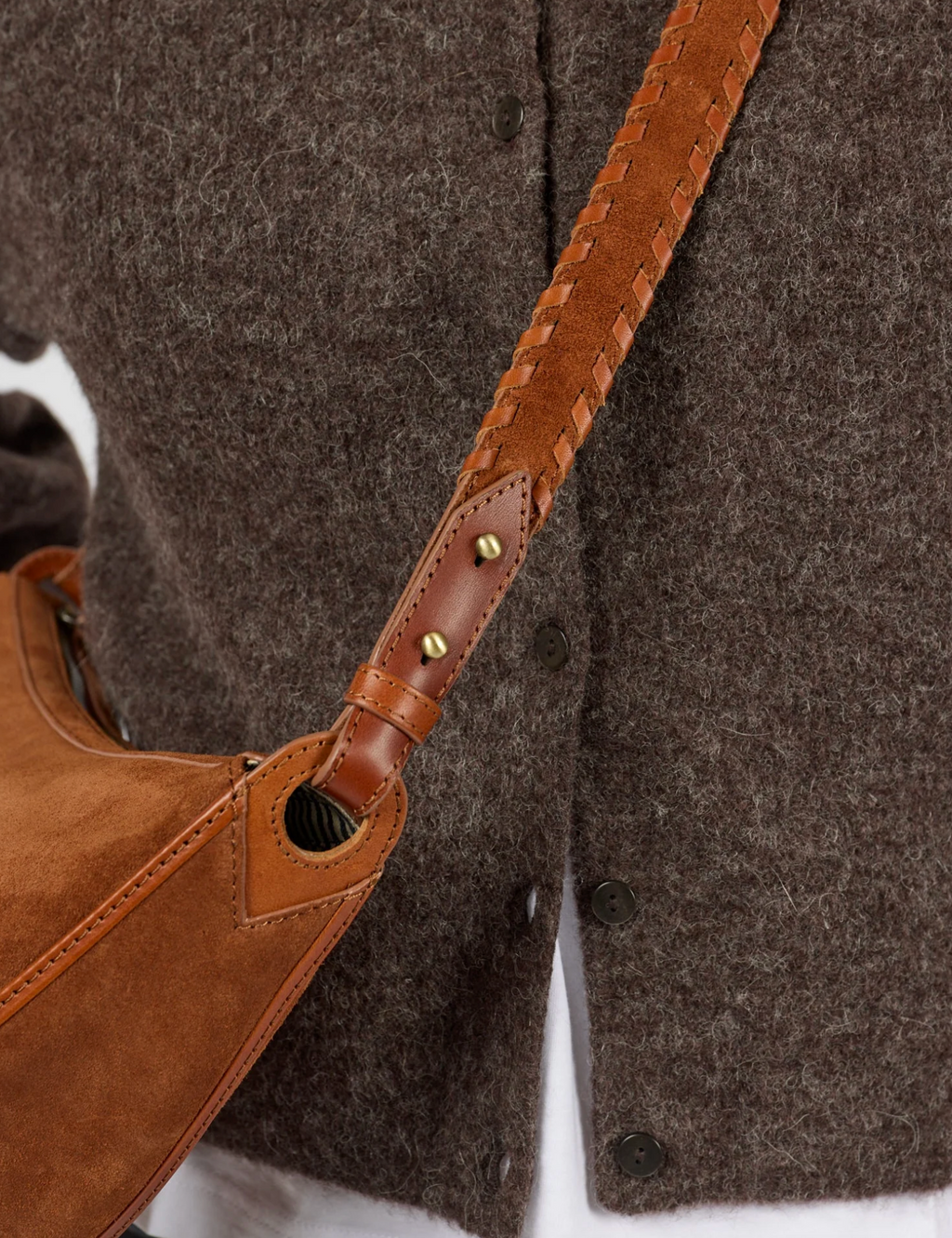 Leo Crossbody Cognac Suede Classic Leather