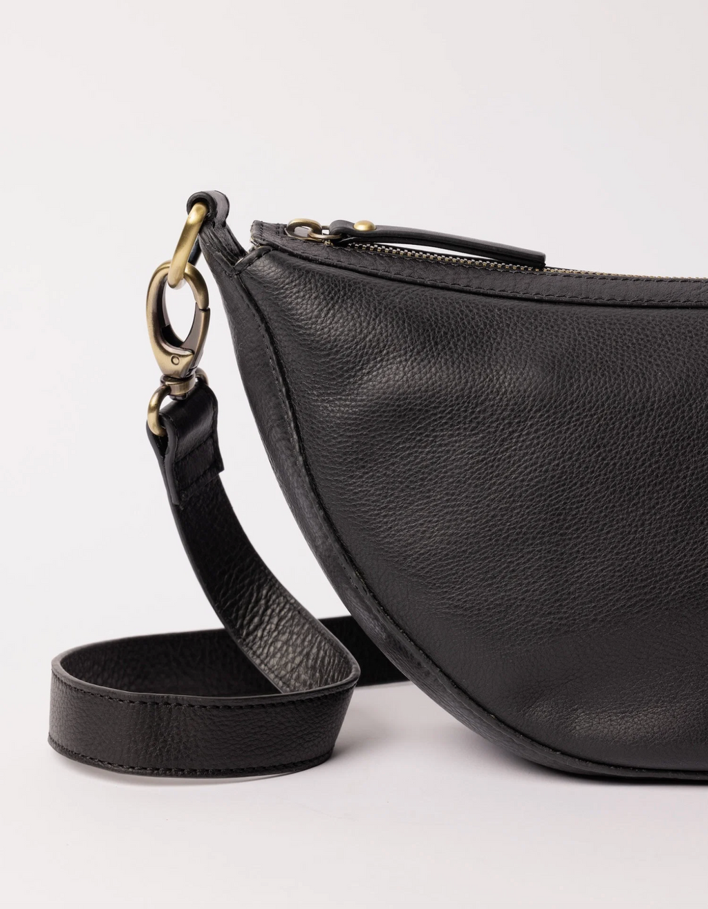 Leo Crossbody Black Soft Grain Leather