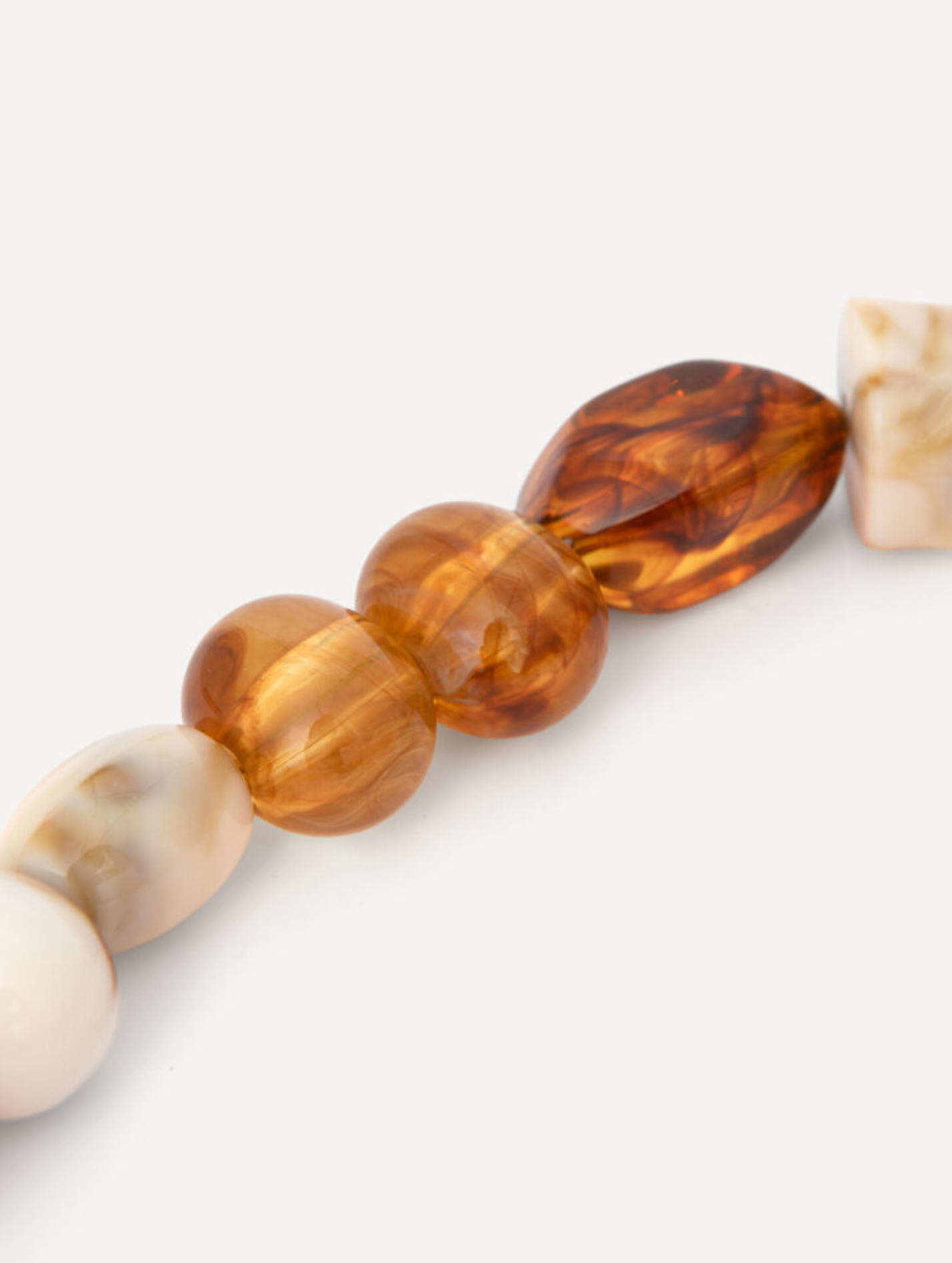 Angele Ketting Neutrals