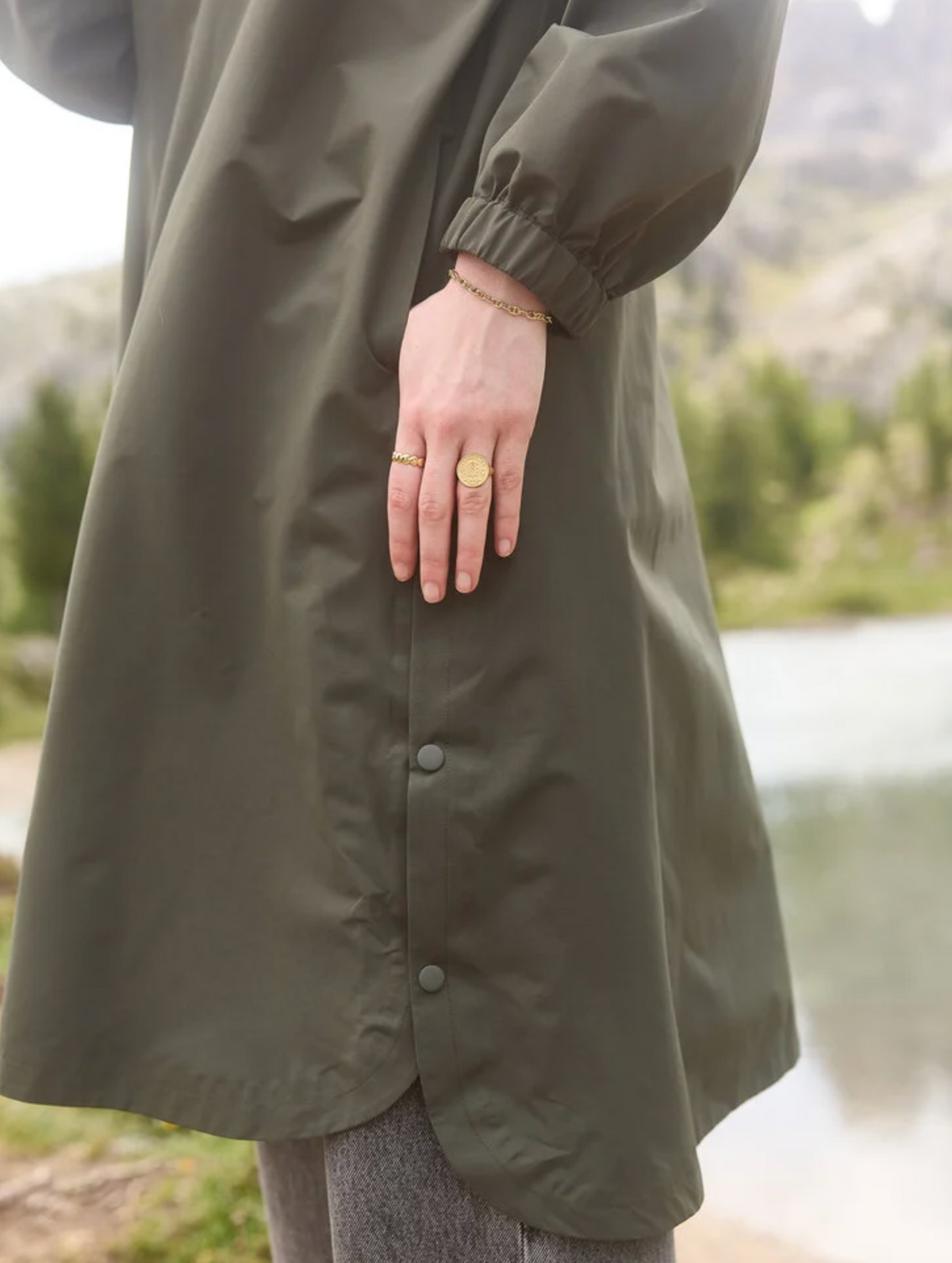 Colbert Raincoat Khaki