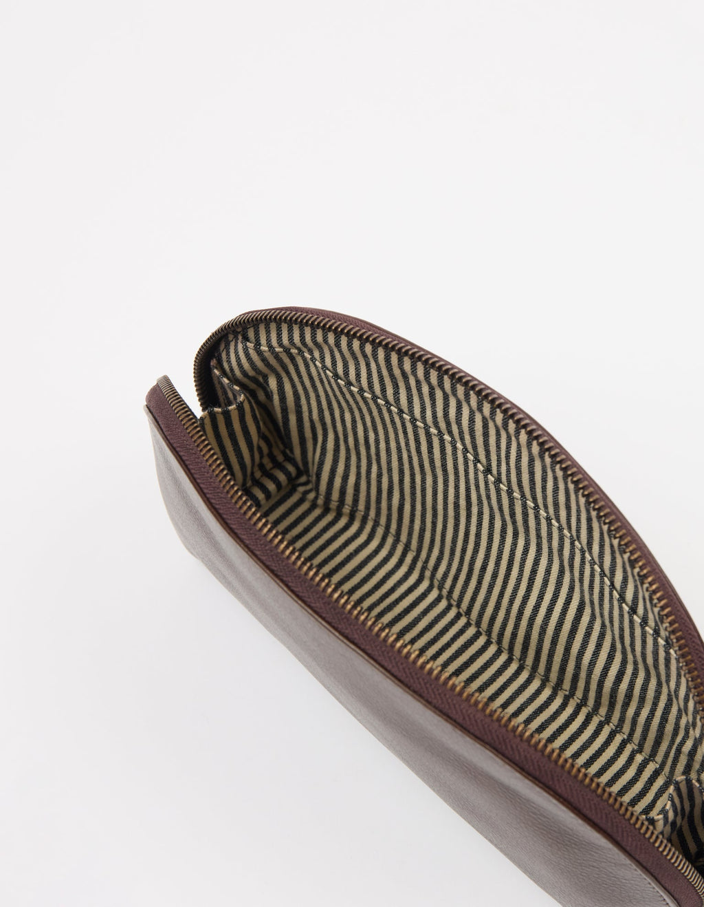 Make Up Case Chocolate Soft Grain Leather