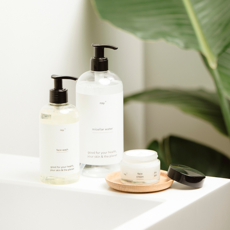 Home by Lily Oostende Ray cosmetica badkamer schoonheid gezichtszeep