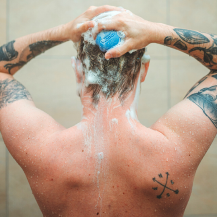 Home by Lily Oostende Wondr badkamer cosmetica badschuim