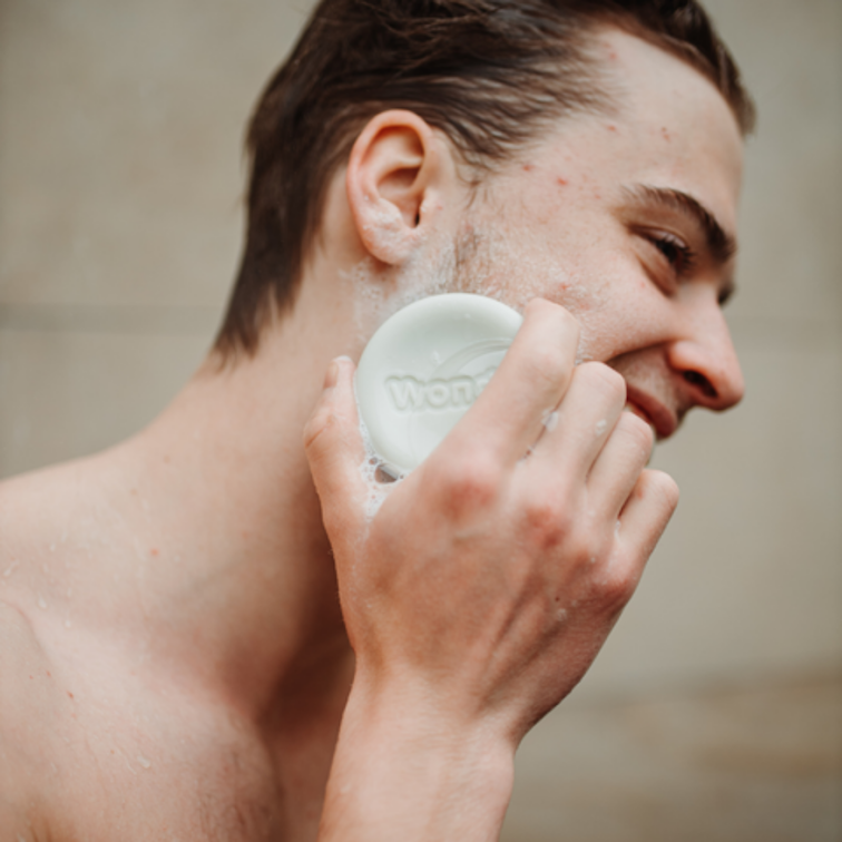 Home by Lily Oostende Wondr badkamer cosmetica badschuim