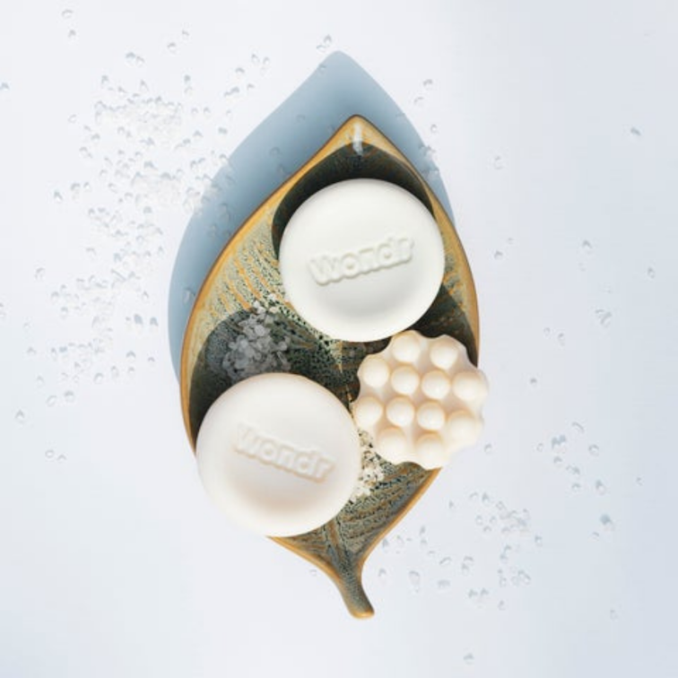 Home by Lily Oostende Wondr badkamer cosmetica badschuim