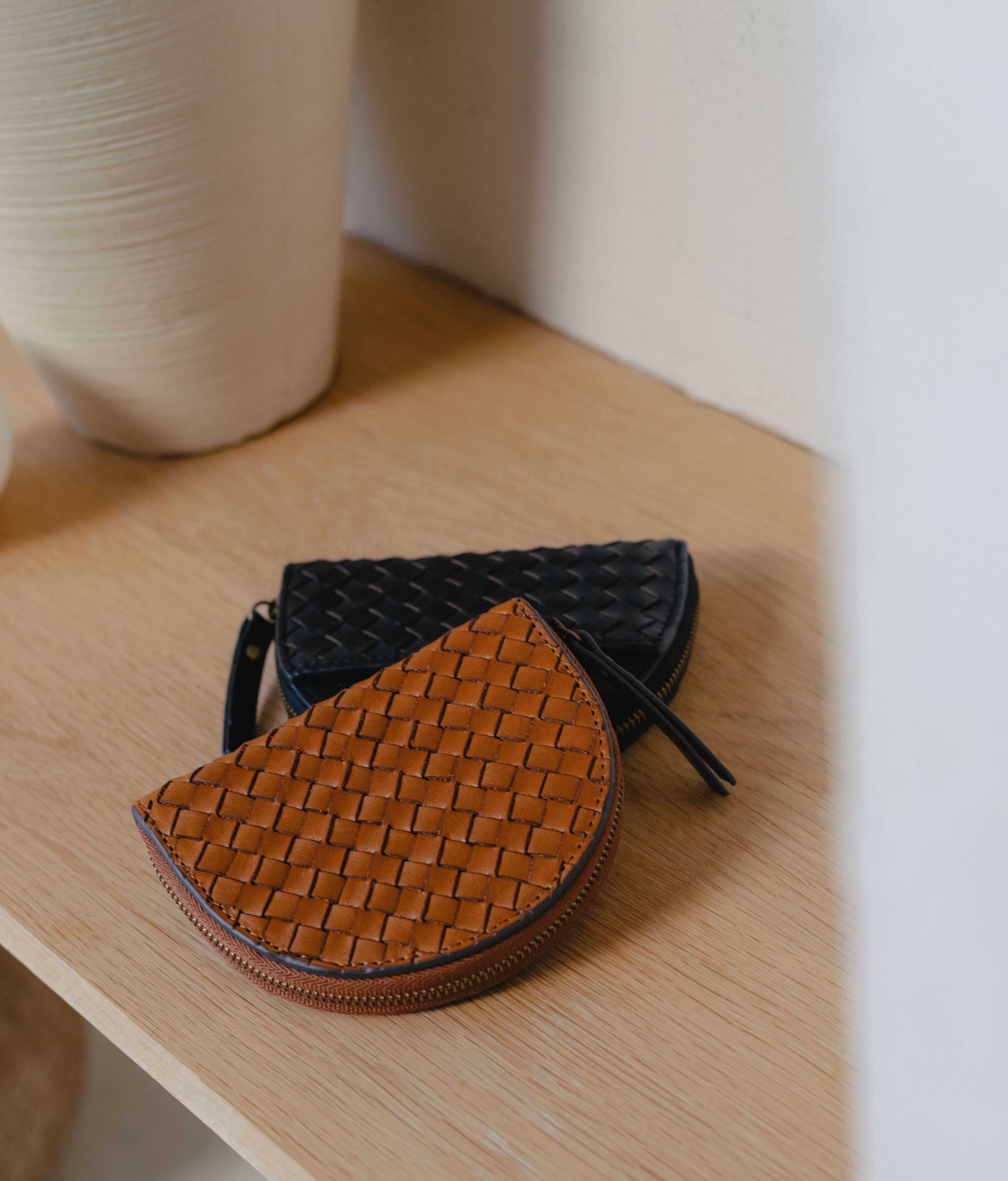 Laura Coin Purse Classic Woven Cognac