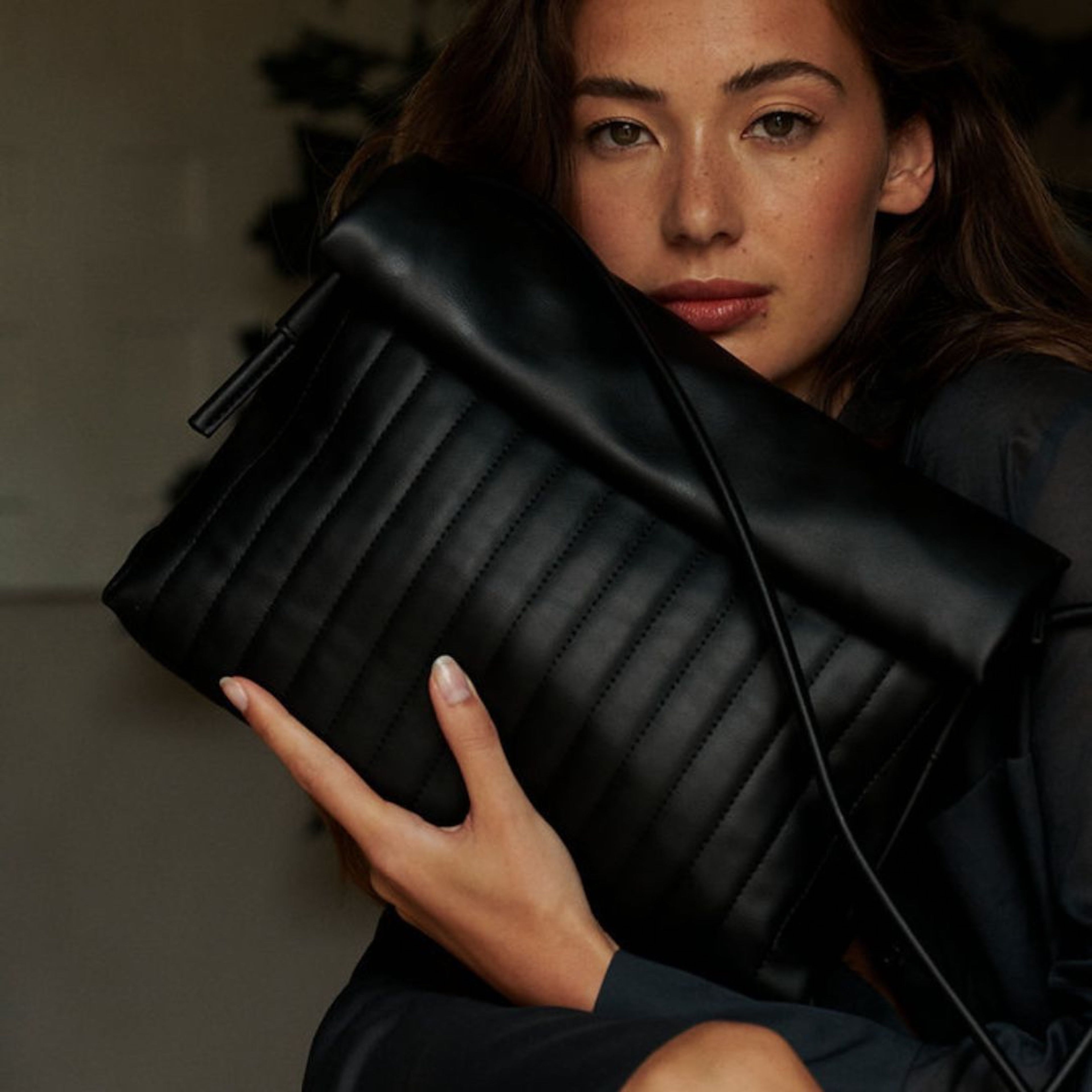 Kitaro Shoulder Bag Black