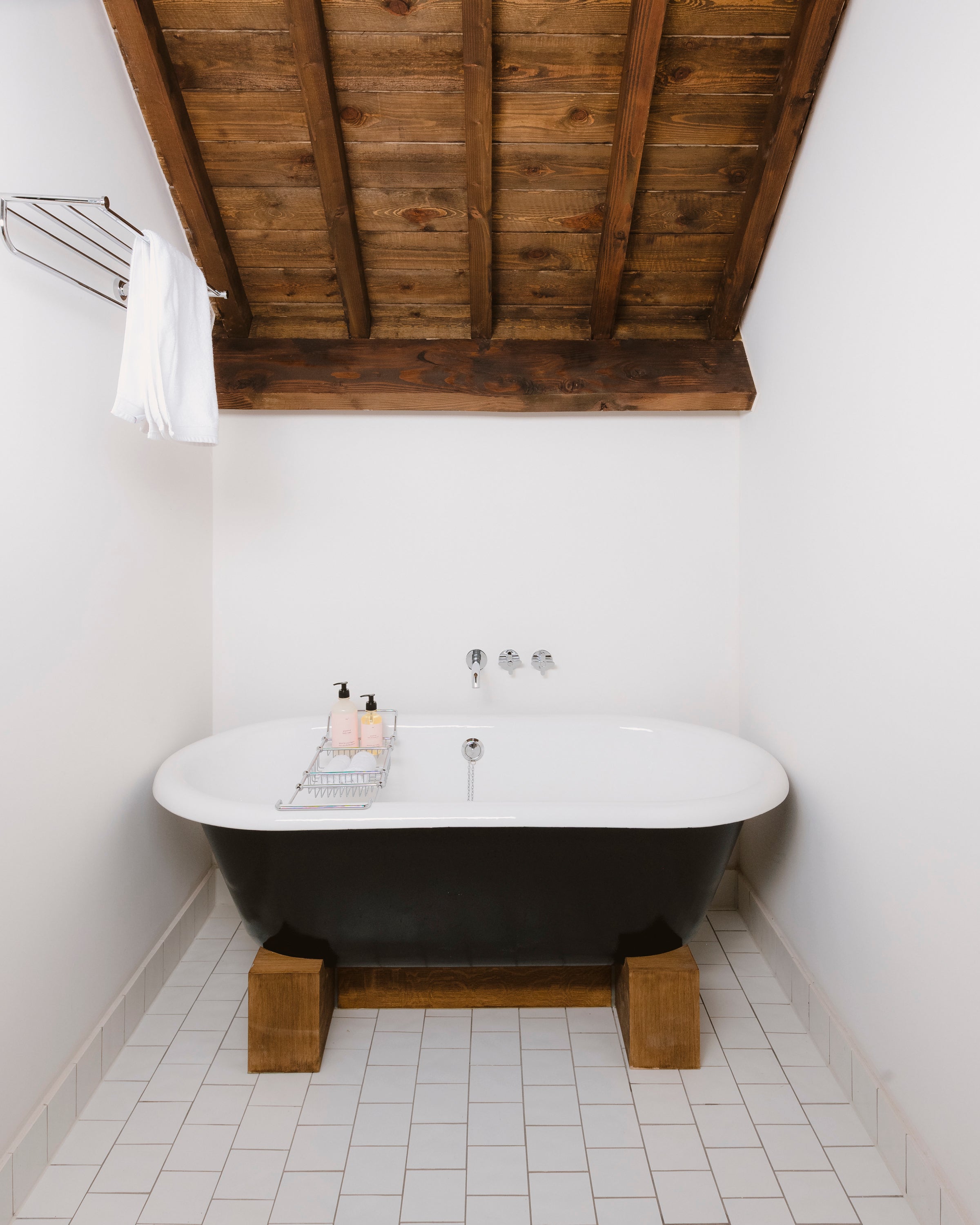 Home by Lily Oostende Ray cosmetica badkamer schoonheid handzeep